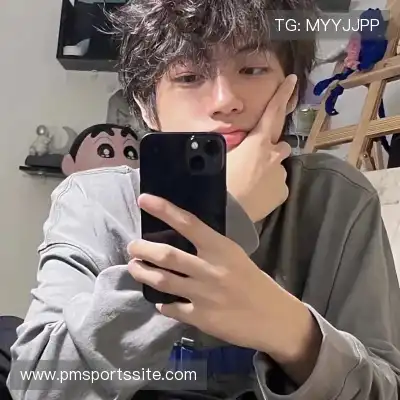 石珺胡